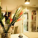 圣罗克丰泰酒店 * 圣地亚哥－德孔波斯特拉