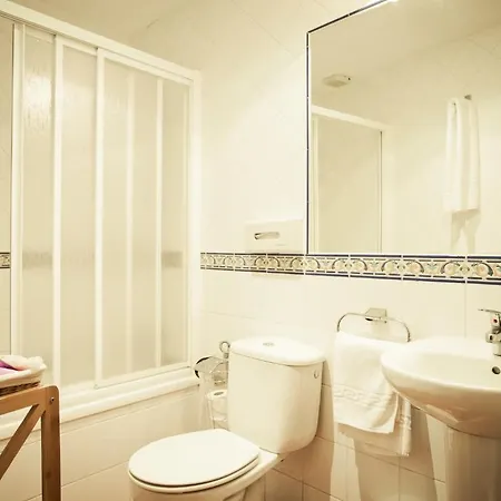 Fonte De San Roque Otel *